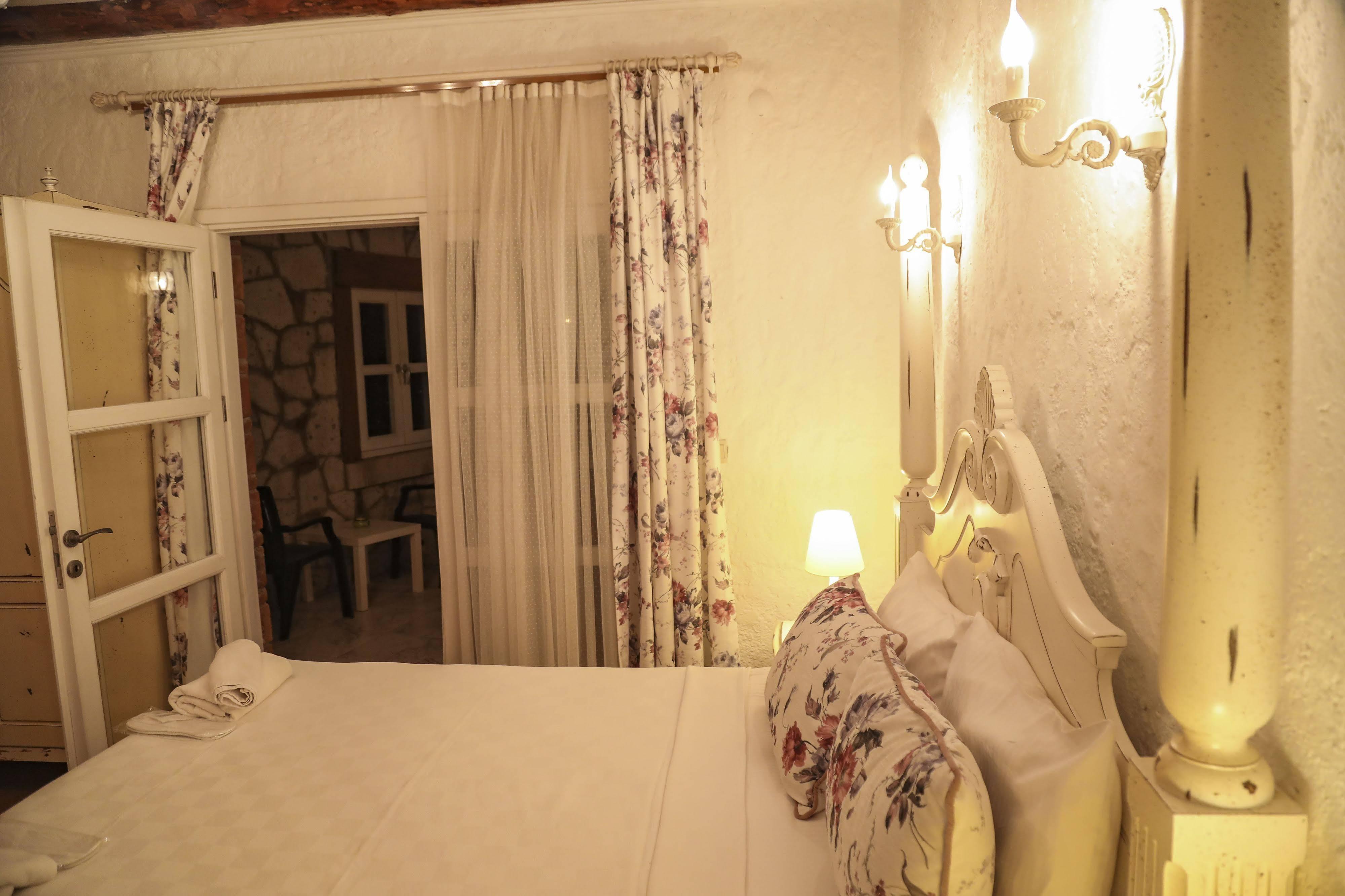 Sari Gelin Alacati Hotel Exterior photo